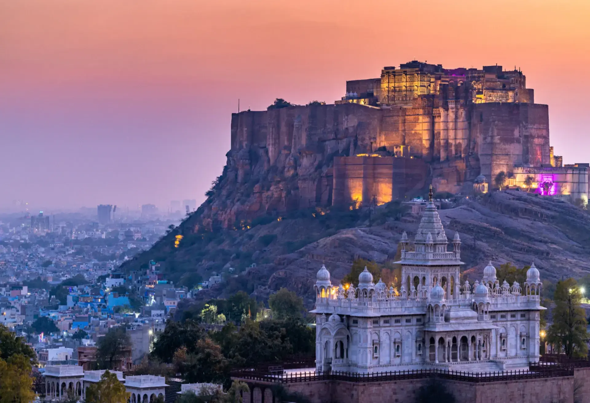 Pourquoi les voyageurs européens font confiance à Les Clés de L’Inde pour leurs voyages en Inde
