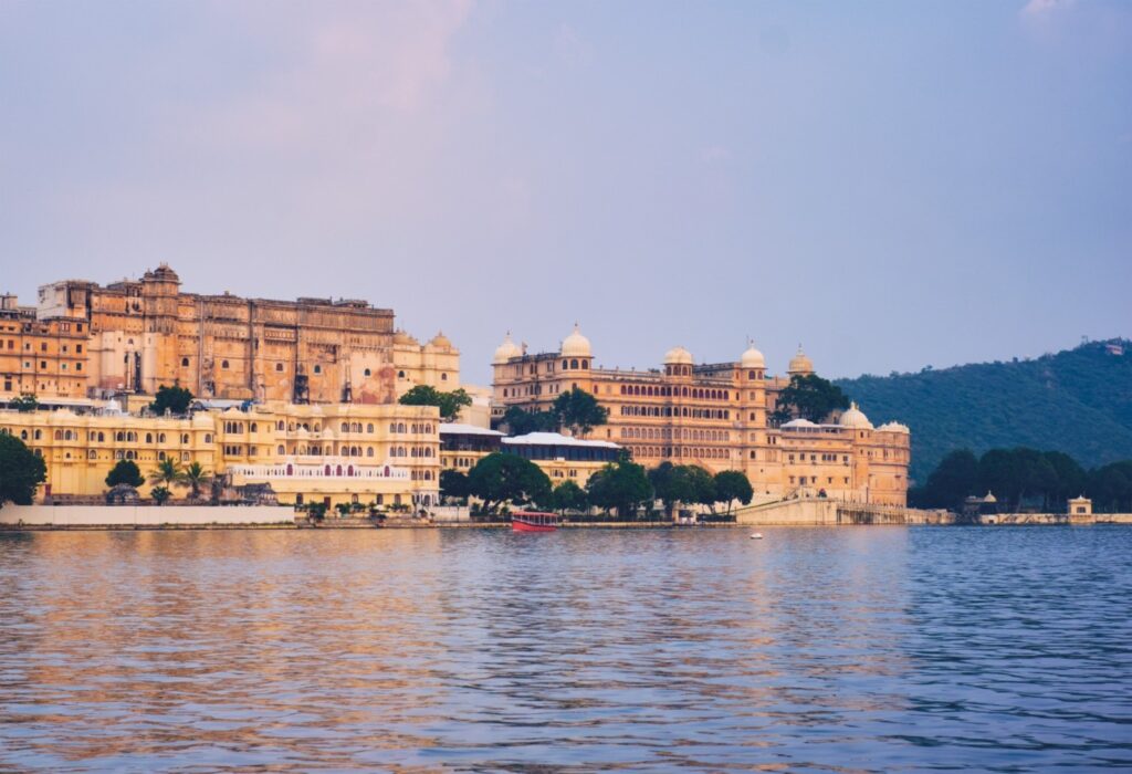 A First-Timer’s Guide to Explore India’s Iconic Destinations with Local Experts